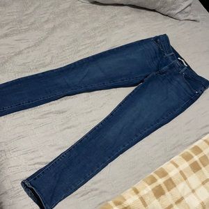 Levi’s - 311 Shaping Skinny 29R